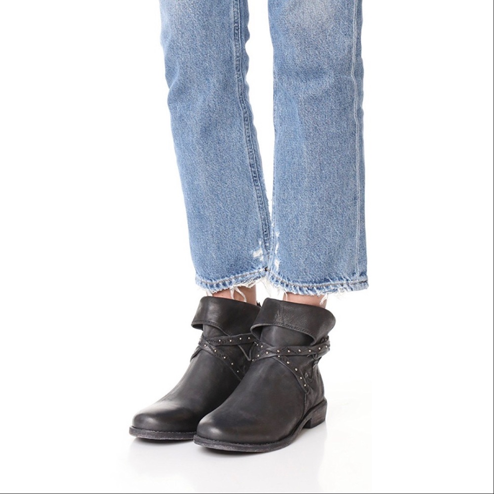 ✌🏻Free People Alamosa Black Leather Ankle Booties